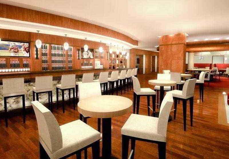 Hotel Marriott East 4*